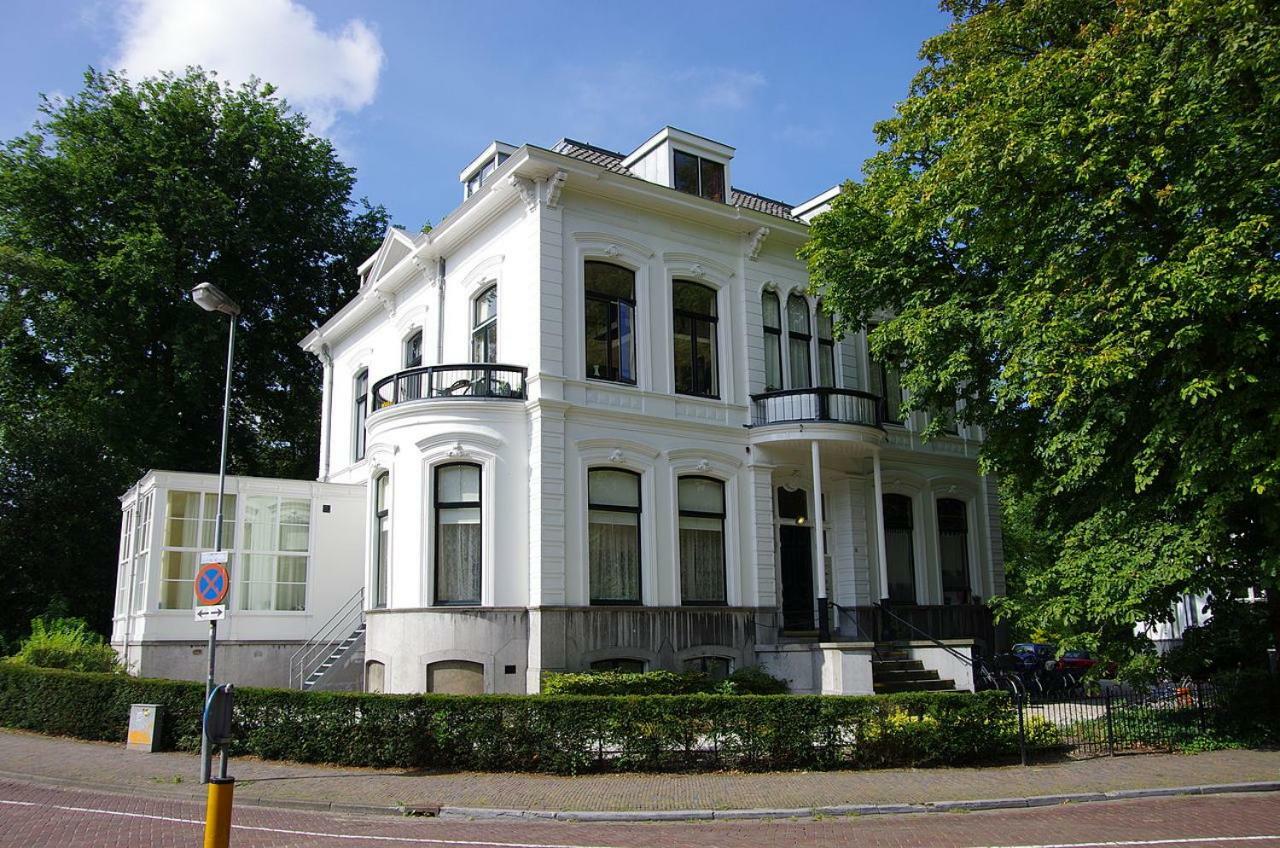 Bed & Breakfast Frans Hals ฮาร์เลม ภายนอก รูปภาพ