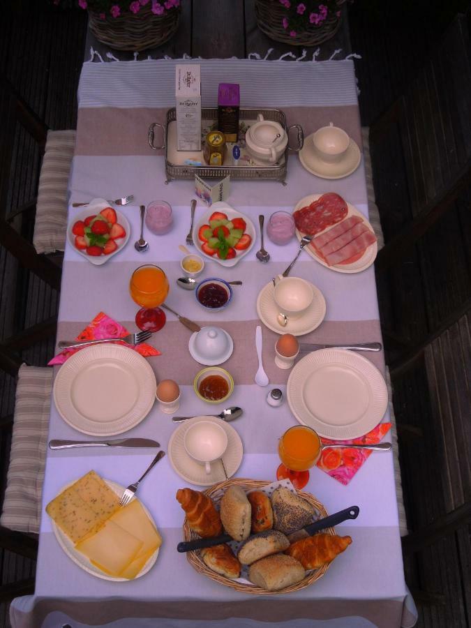 Bed & Breakfast Frans Hals ฮาร์เลม ภายนอก รูปภาพ
